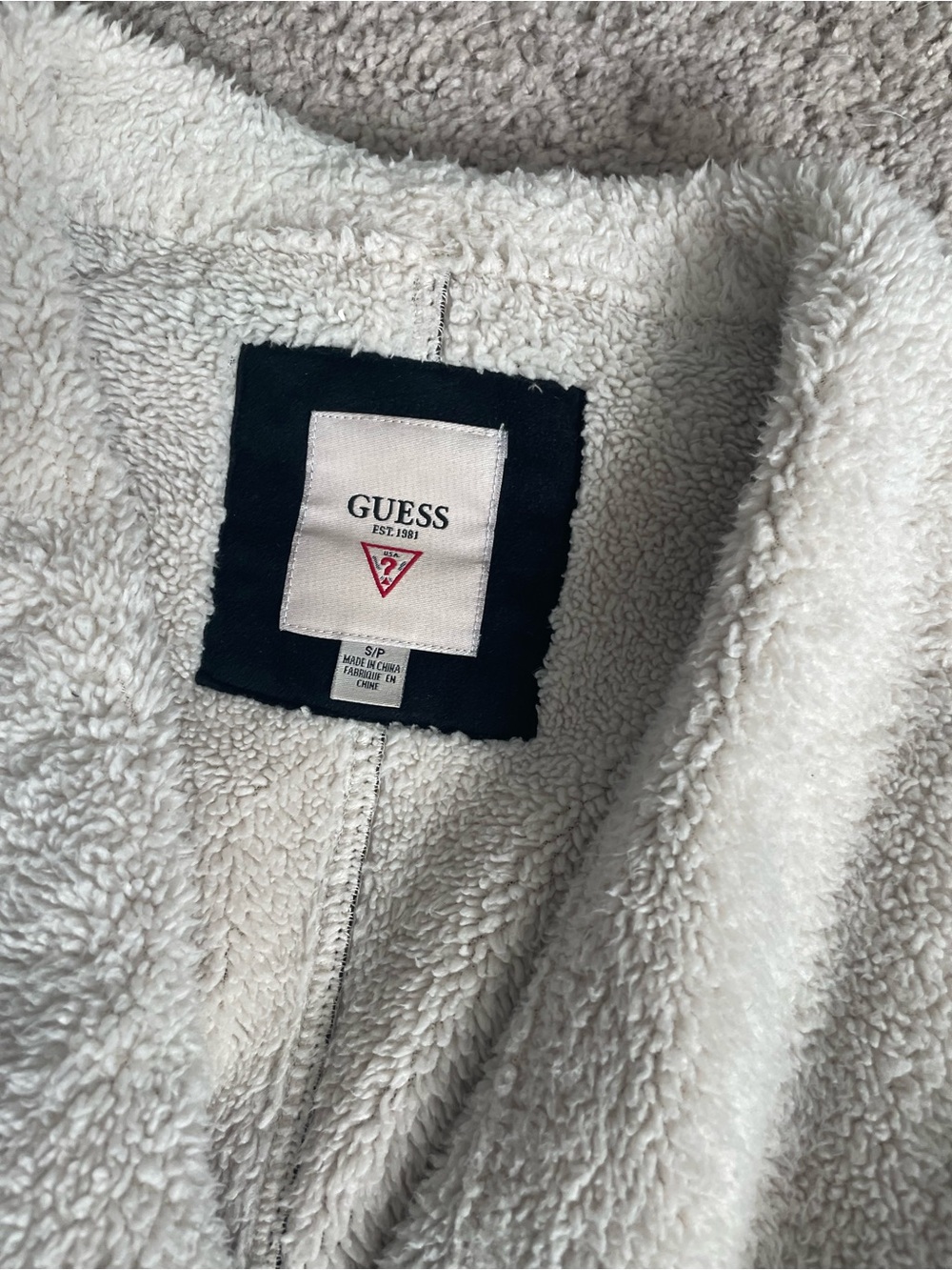 GUESS Black Faux Suede Sherpa Lined Asymmetrical Zip Moto Jacket S / P - Picture 3 of 6